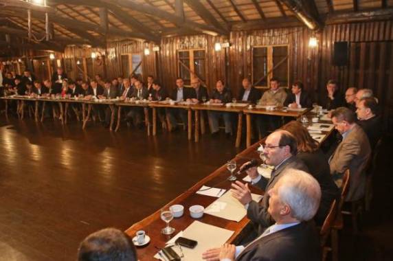 Líder do governo vai tentar adiantar apreciação de outras matérias