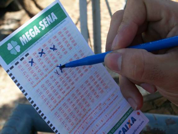 Quina é feita por 83 apostas que levarão pouco mais de R$ 20 mil