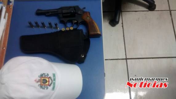 Brigada Militar prende homem por porte ilegal de arma em Três de Maio - foto 2