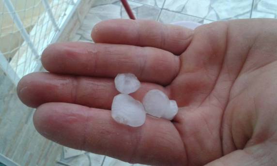 Chuva de granizo deixa itapemenses assustados - foto 3