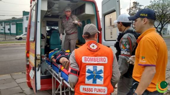 Acidente deixa seis feridos em Passo Fundo - foto 5