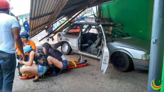 Acidente deixa seis feridos em Passo Fundo - foto 4