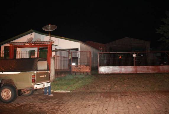 Homem é morto por cães da raça Pitbull ao
tentar entrar em oficina mecânica em Santiago - foto 3