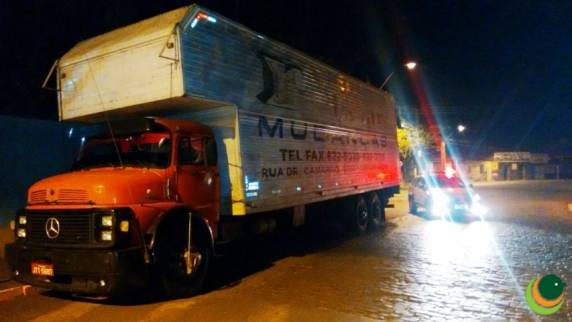 Brigada Militar apreende R$1,5 milhão em carga de cigarros trazidos do
Paraguai - foto 2