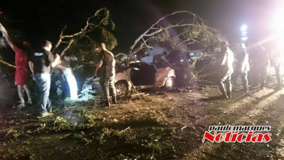 A noite desta 

quinta-feira (24) foi de terror na cidade