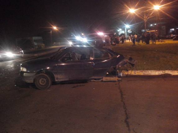 FOTO: três pessoas ficam feridas em acidente
em Portão - foto 3