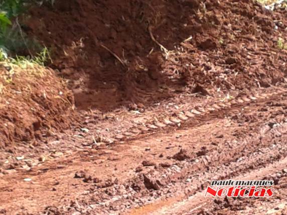 Munícipe reclama de maneira que foi patrolada a estrada de Esquina Jost, Três de Maio - foto 2