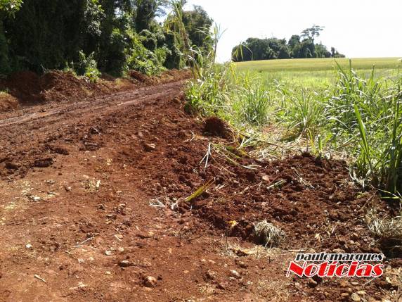 Munícipe reclama de maneira que foi patrolada a estrada de Esquina Jost, Três de Maio - foto 4