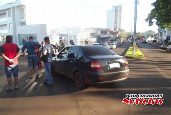 Motoqueiro fica ferido em colisão com automóvel em Três de
Maio - foto 5