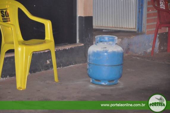 Princípio de incêndio causa alvoroço no centro de Tenente Portela - foto 3