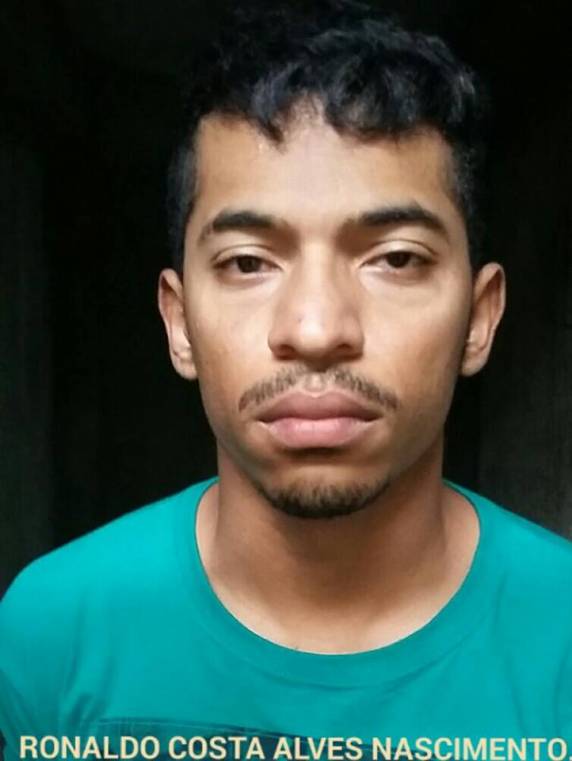 Três são presos por porte ilegal de arma e entorpecente em Itapema - foto 3