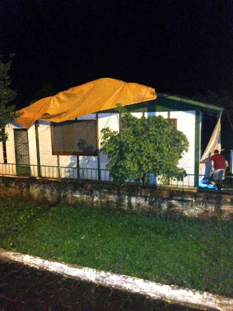 Temporal com granizo danifica mais de 300 residências
em Santiago - foto 2