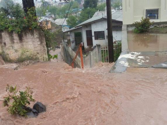 Cidades do Oeste, Sul e Vale do 

Itajaí registram danos por causa da chuva - foto 2