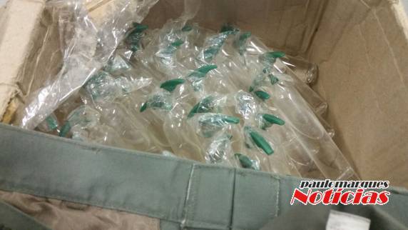 Operação policial apreende armas e material usado para o comércio de drogas - foto 6