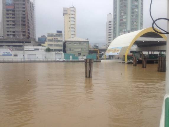 Número de
pessoas afetadas pelas chuvas em SC passa de 3,3 mil - foto 4