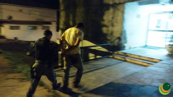 Dois presos e duas caminhonetes recuperadas após tiroteio no interior de
Passo Fundo - foto 2