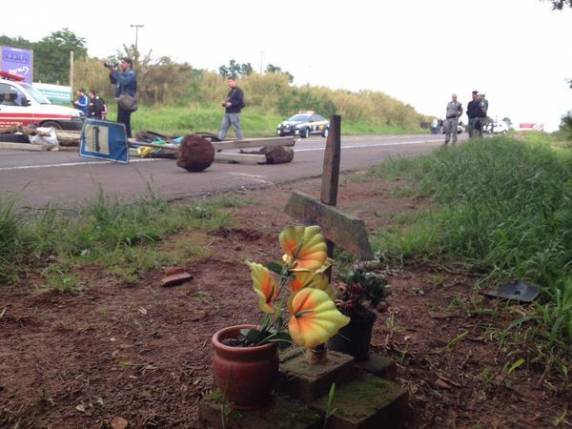 Caminhão atropela e mata três crianças 

indígenas na BR-386 - foto 4
