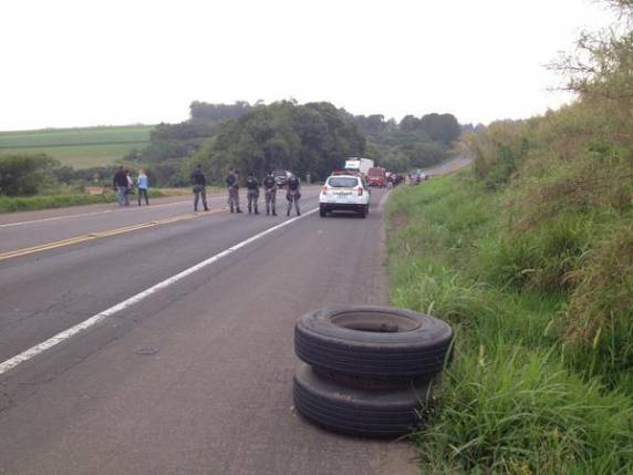Caminhão atropela e mata três crianças 

indígenas na BR-386 - foto 2