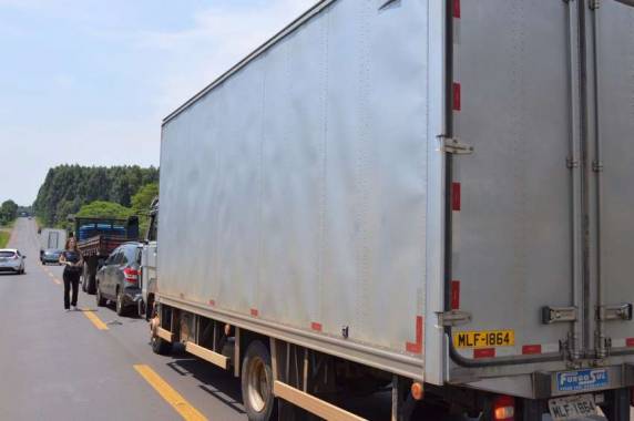 Colisão envolve três veículos na BR-282 entre Xaxim e Xanxerê - foto 3