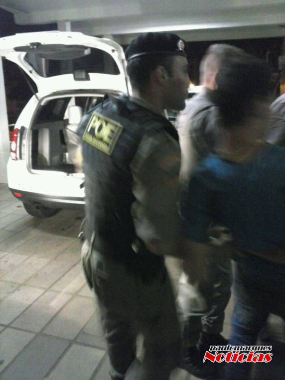 Quadrilha é presa após tentativa de roubo a excursão - foto 5
