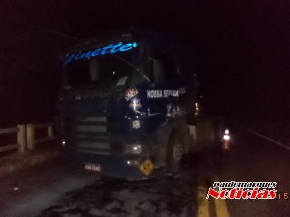 Caminhão bitrem carregado tomba na BR 285 em Coronel Barros - foto 5