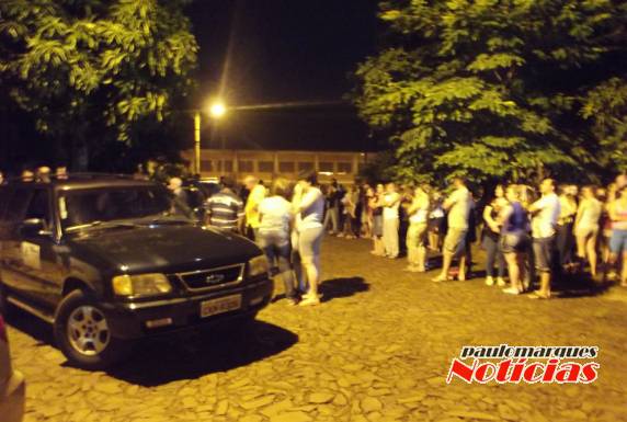 Corpo de mulher desaparecida é localizado concretado na churrasqueira da casa
do ex-namorado, em Horizontina - foto 2