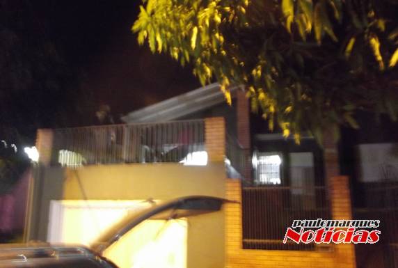 Corpo de mulher desaparecida é localizado concretado na churrasqueira da casa
do ex-namorado, em Horizontina - foto 5