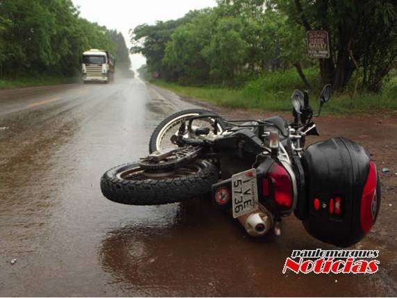 Motoqueiro fica ferido em grave acidente na ERS 342 em Três de Maio - foto 2