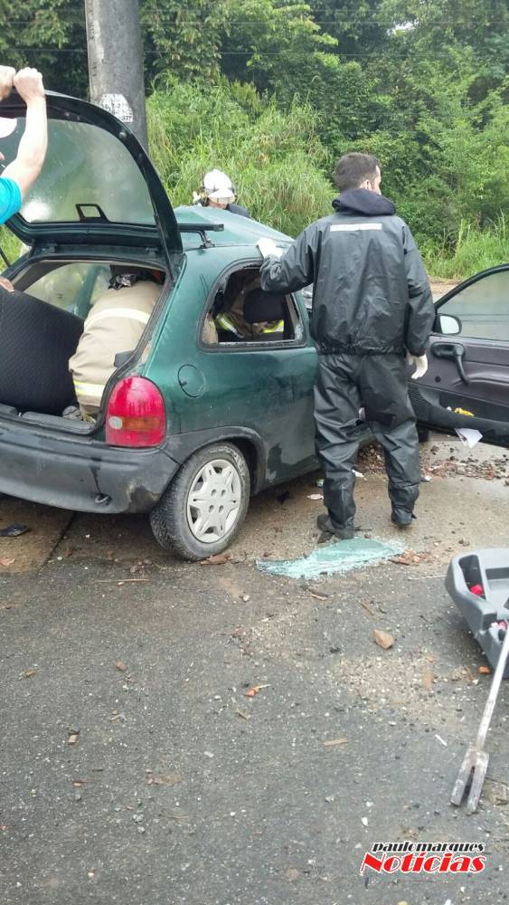 Grávida morre em acidente na avenida Santos Dumont em Joinville - foto 3