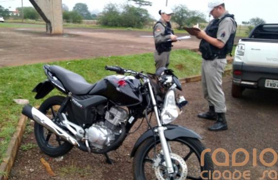 Motociclista fica ferido ao colidir na traseira de Caminhonete, em Santo Ângelo - foto 3