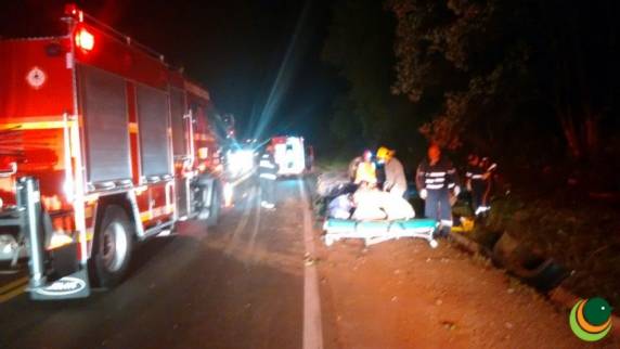 Motorista foge após capotar carro e deixar três feridos em Passo Fundo - foto 5