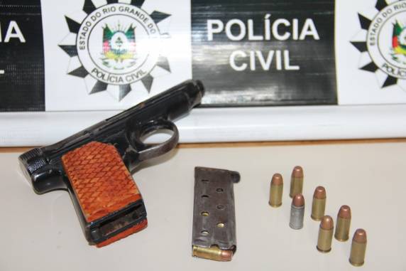 Vídeo: Polícia prende suspeitos 

que atiraram em dono de boate em Santiago - foto 3