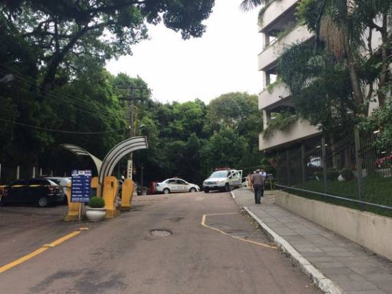 Assalto em cafeteria de hospital termina com morte em Porto Alegre - foto 2