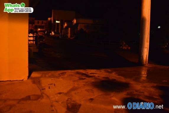 Bandidos explodem agência do Sicredi em Santa Maria do Herval - foto 2