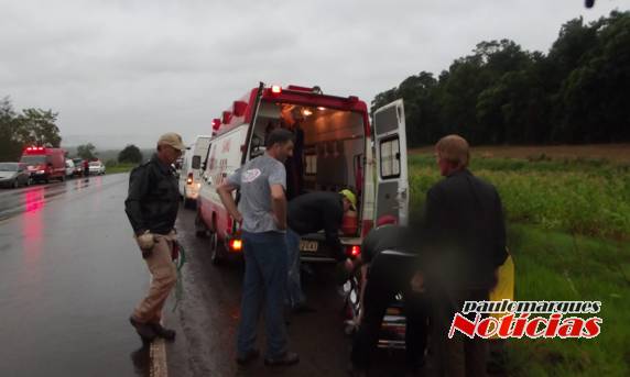 Homem fica ferido depois de uma aquaplanagem na BR-472 em Três
de Maio - foto 6