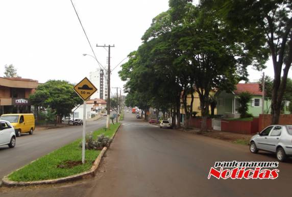 Prefeitura instala lombadas físicas e surpreende motoristas em Três de Maio - foto 4