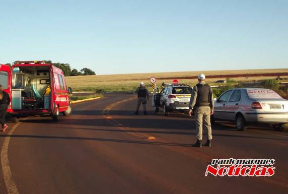 Homem
fica ferido em saída de pista com motocicleta no trevo da Perimetral em Três de Maio - foto 5