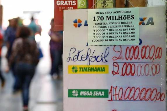 Confira os números sorteados neste sábado (21)