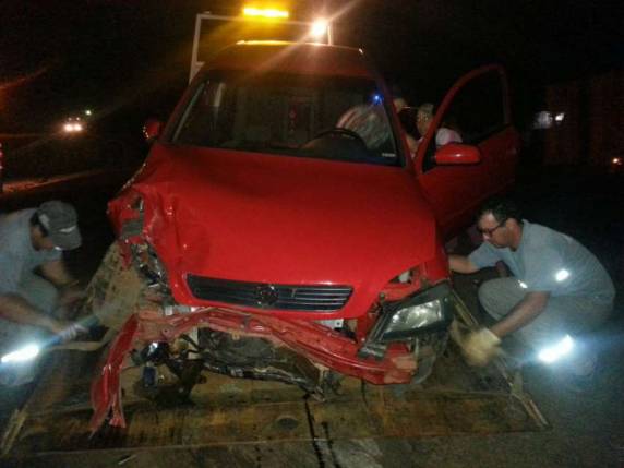 Acidente deixa 4 pessoas gravemente feridas na BR-282 - foto 2