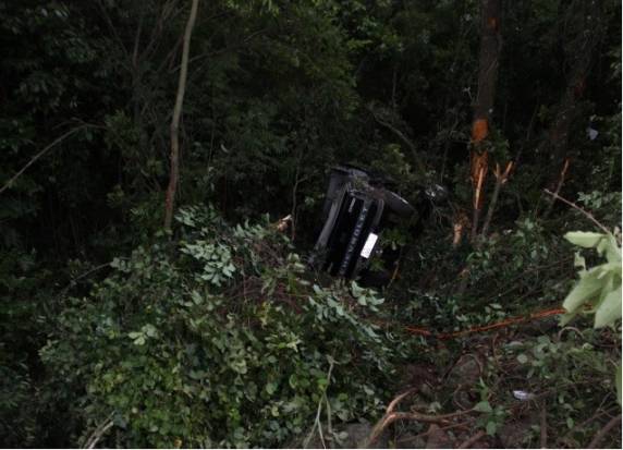 Saída de pista resulta em morte - foto 3