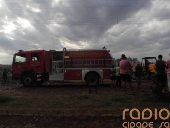 Incêndio destrói residência no município de Eugênio de Castro - foto 2