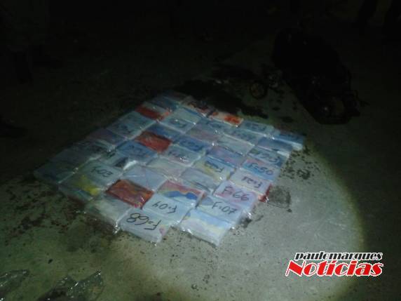 Operação conjunta apreende 44 kg de
cocaína em tanque de gasolina no RS - foto 3
