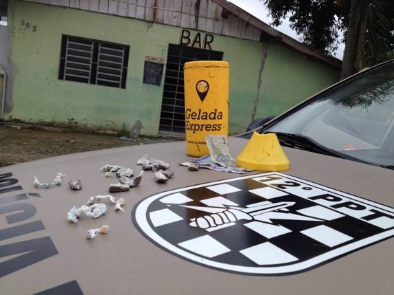 Polícia Militar de Itapema tira mais dois de circulação por tráfico de drogas - foto 4