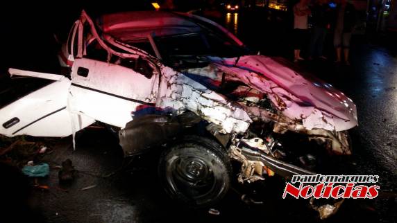 Colisão entre carro e caminhonete deixa dois mortos na BR 386 - foto 2