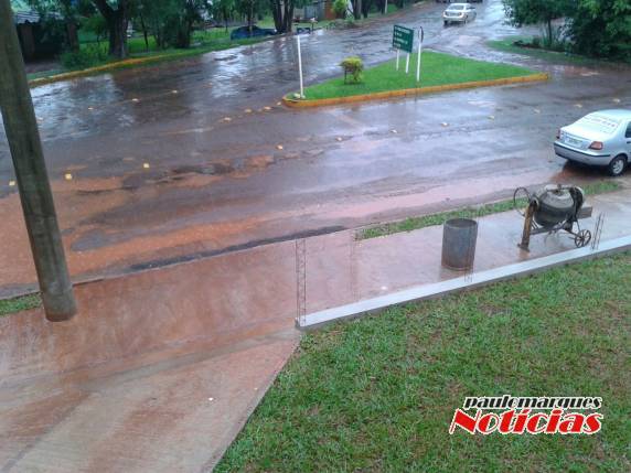 Triangulo próximo a Cohab é ponto de intensos volumes de água em dias de chuvas