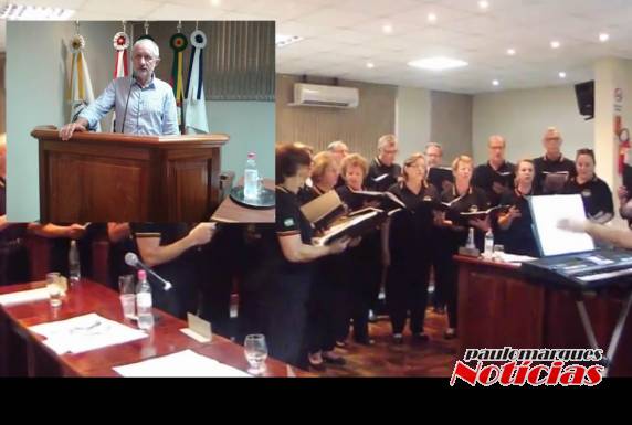 Coral interpretou em alemão três músicas natalinas