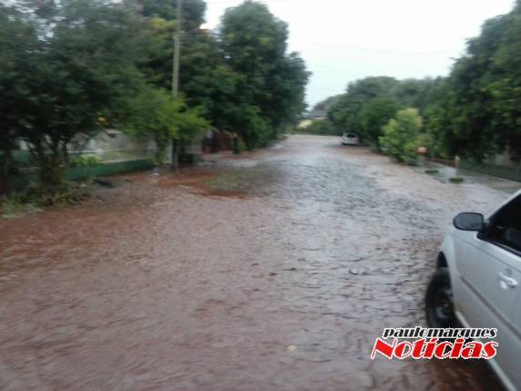 Alagamentos 

foram registrados em diversos pontos da cidade