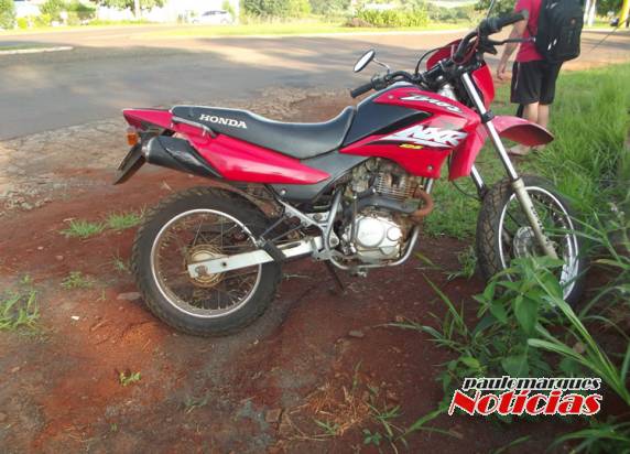 Carona de motocicleta fica ferido em acidente no trevo da Pica-Pau em Três de 

Maio - foto 5