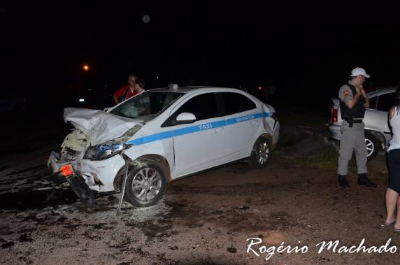 Mulher e 

criança ficaram feridas vítimas de um acidente de trânsito na ERS-404 em Sarandi - foto 4