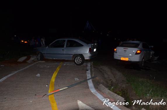 Mulher e 

criança ficaram feridas vítimas de um acidente de trânsito na ERS-404 em Sarandi - foto 5